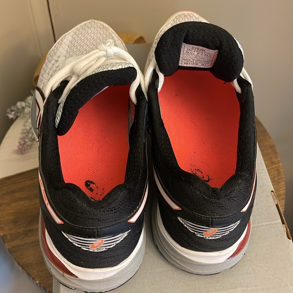 ASICS, almost new - Picture 5 of 5